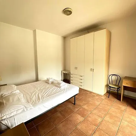 Mv Apartament 4a * Florence